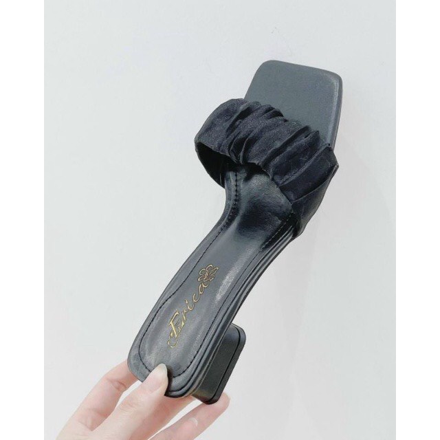 Dép lê nữ quai bèo gót 3p chất lụa mẫu mới lên chân cực xinh mã V59