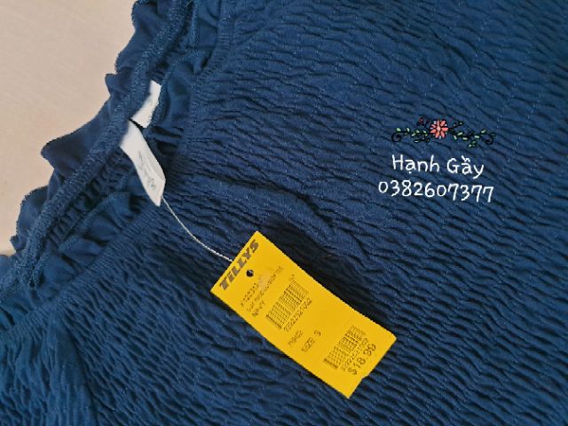 Áo croptop trễ vai