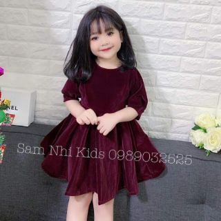Váy xoè nhung đỏ