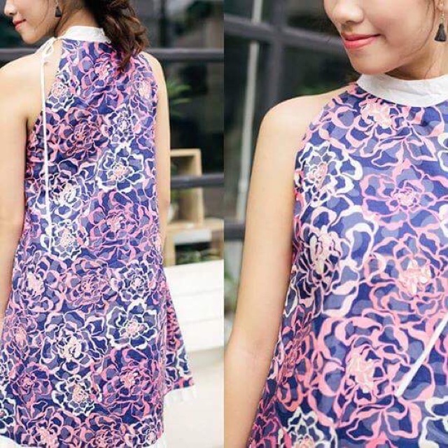 Thanh lý đầm hoa hồng cổ yếm Emmie