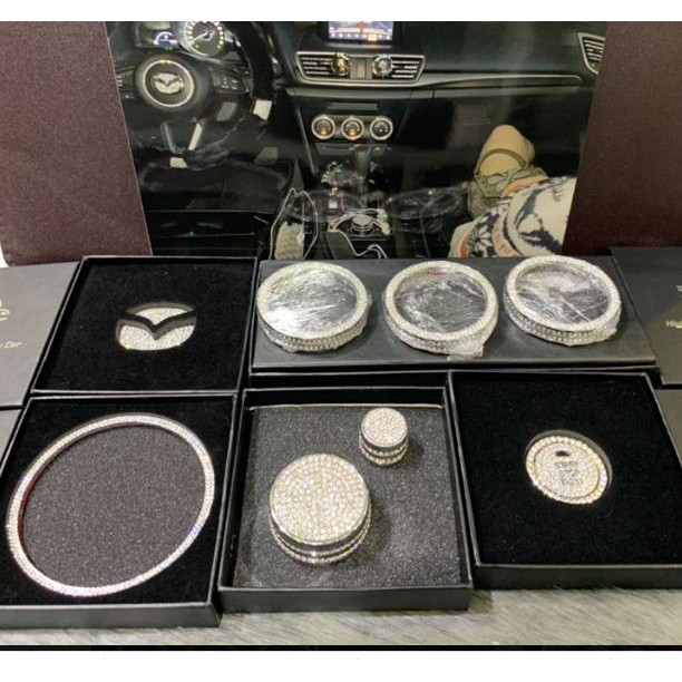 Đính đá trang trí Mazda 3, Mazda 2 sang trọng thời thượng