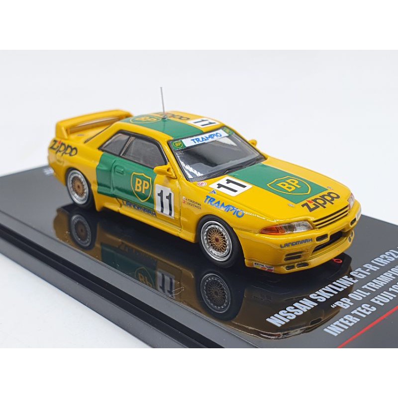 Xe Mô Hình Niissan Skyline GT-R (R32) #11 &quot;BP OIL TRAMPIO&quot; Inter Tec Fuji 1993 Winner 1:64 Inno Models (Vàng Xanh)