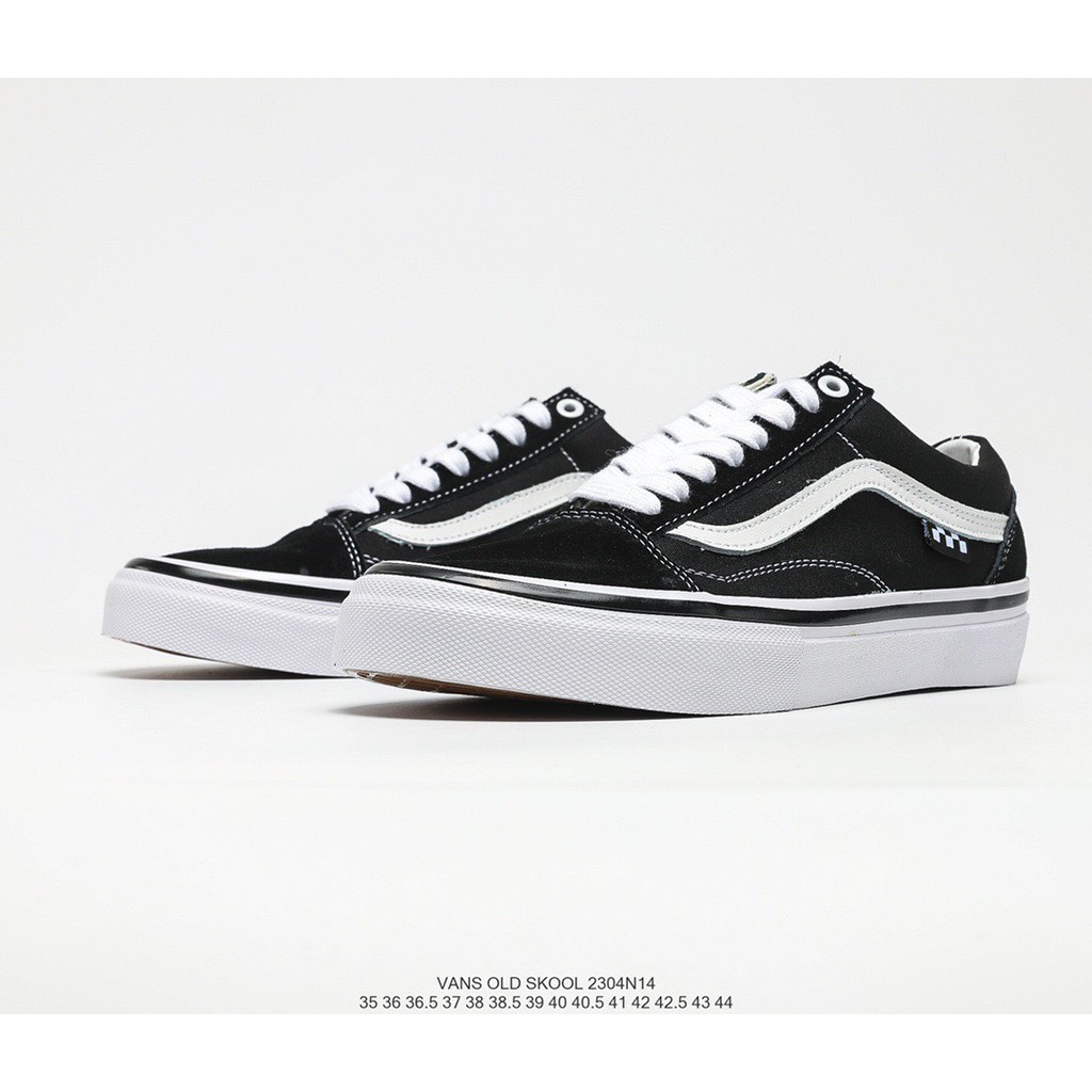 On hand vans old skool low cut sneakers shoes dành cho nam và nữ giày