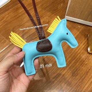 Ngựa HM treo túi được chọn màu