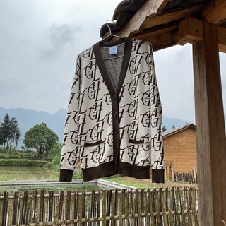 THELSTUDIOS Áo Cardigan họa tiết Monogram