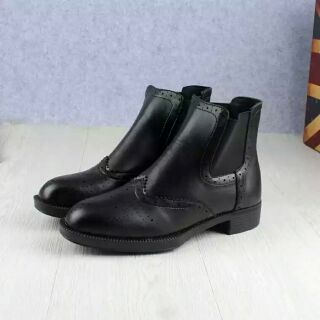 Chelsea boots
