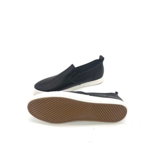 Giày Thể Thao Nữ Classic Màu Đỏ