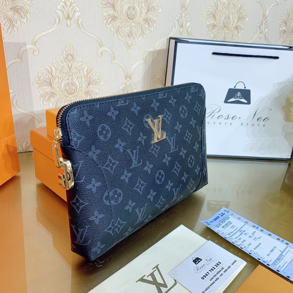 [Ảnh thật] Ví Clutch cầm tay LV SUPER VIP‼️fullbox, card, túi vải,bill  Louis Vuitton khoá số