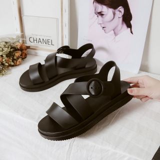 Giày sandal chiến binh đi học