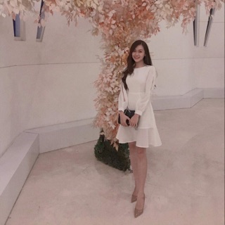 Đầm trắng kiểu, váy đi prom tiệc, xoè nữ tính