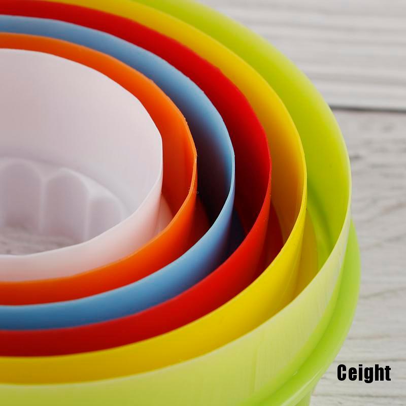 Set 6 Khuôn Cắt Bột Làm Bánh Bao Hình Tròn / Bông Hoa Tiện Dụng