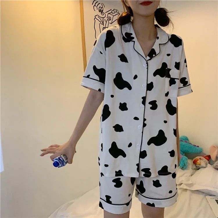 Bộ Pijama Ngắn Tay In Họa Tiết Bò Sữa Cho Nữ | BigBuy360 - bigbuy360.vn