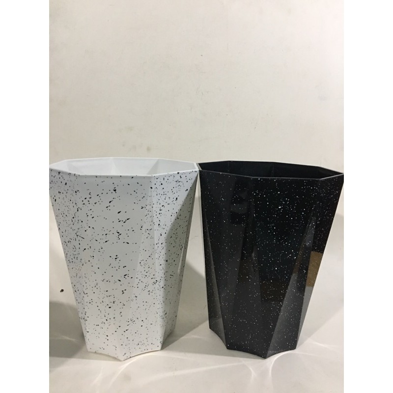 Chậu Nhựa, Chậu 8 Cạnh, Chậu Bát Giác, Chậu kim cương (size: 330x410x210mm)