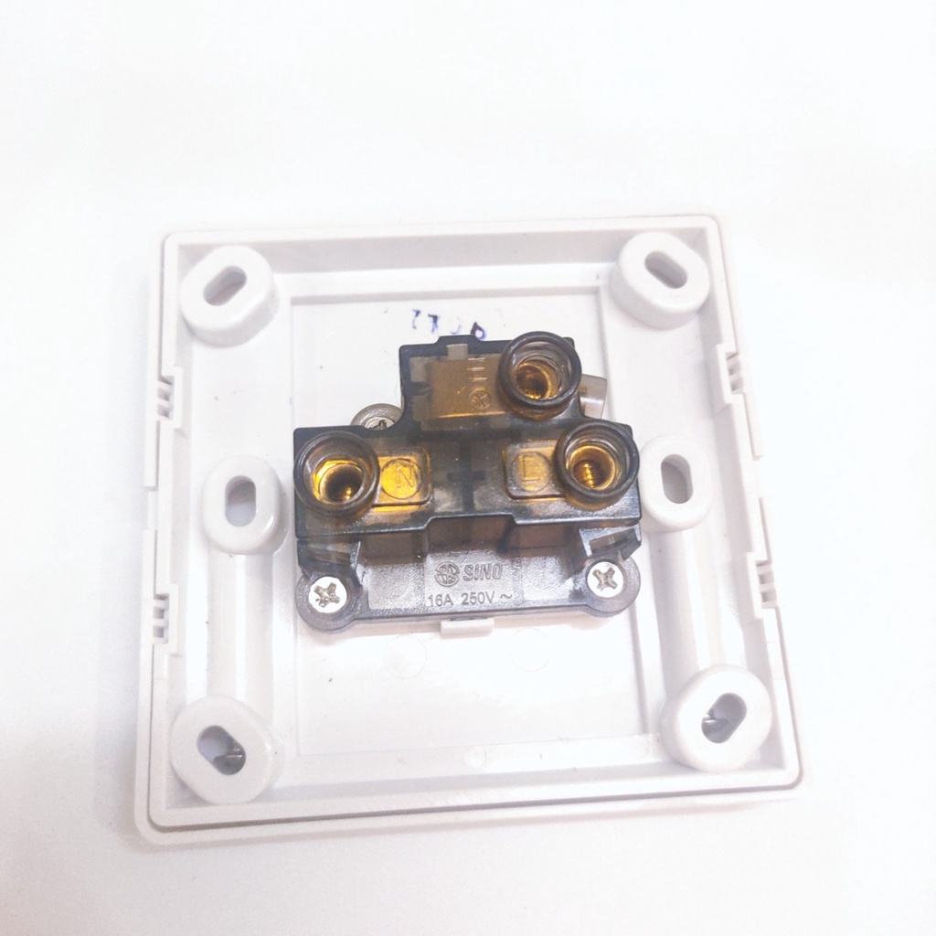 Ổ cắm đơn 3 chấu mặt vuông Sino S98UE dòng S98
