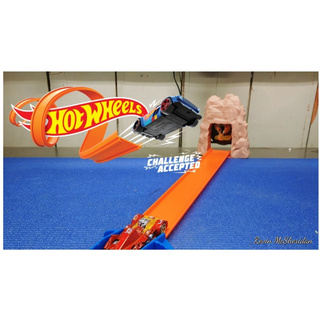 Bộ Thử Thách Hot Wheels Cobra Cave