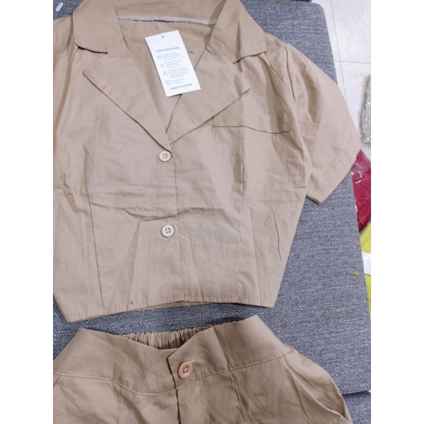 Set vest croptop sang chảnh , loại 1