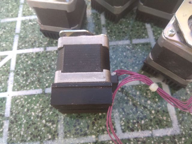 Động cơ bước size 42 42x42x38  có tản nhiệt.