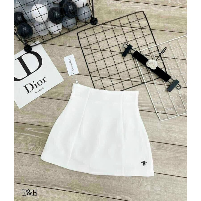 Chân váy thêu ong lưng cao vải Tafta, lót trong là quần vải lụa mịn, Tiamoshop
