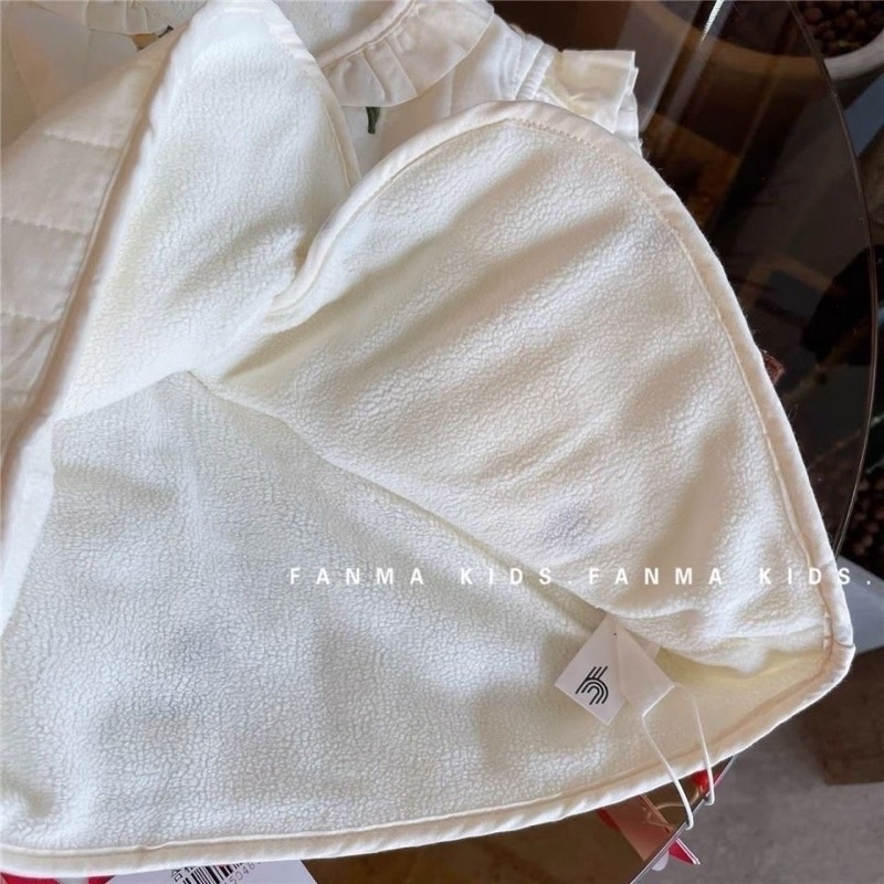 Áo gile cánh tiên lót nỉ hoạ tiết olive cho bé gái