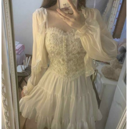 MẪU MỚI*Áo bra ren hoa nhí đính khuy,Áo hai dây mẫu mới BAO ĐẸP LUÔN !(ảnh thật B08