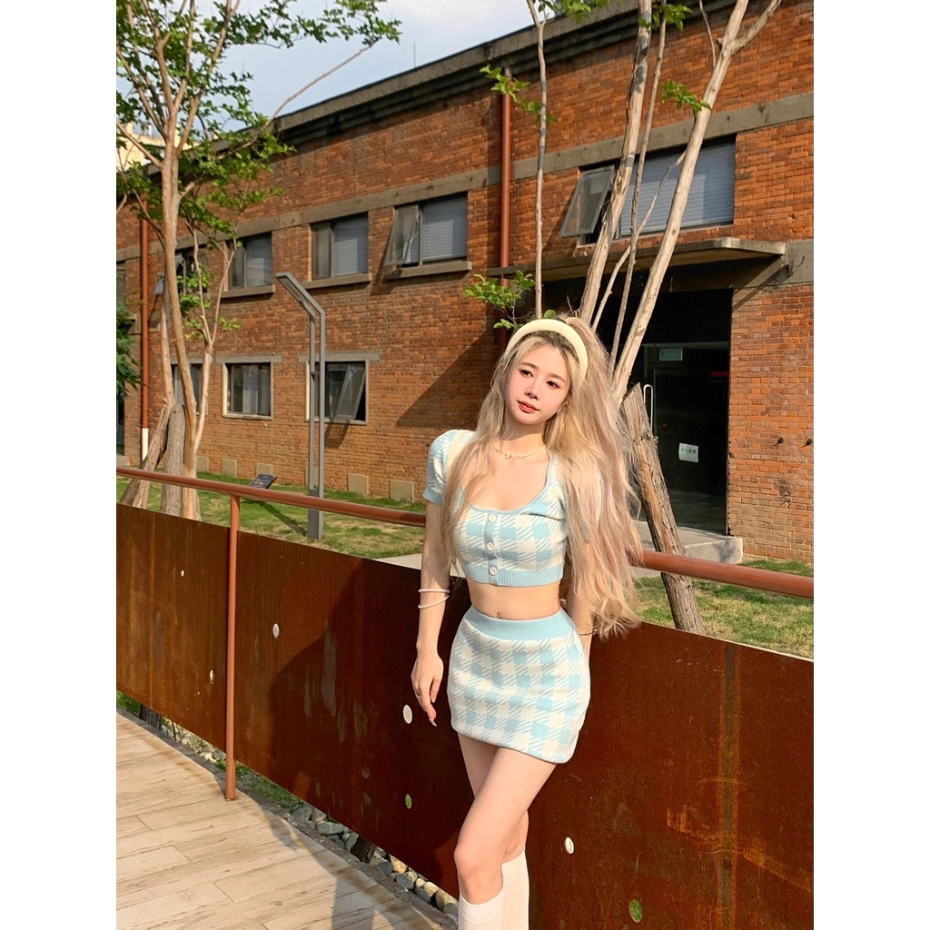 Cocory vn Set Áo Croptop Cổ Vuông + Chân Váy Lưng Cao Họa Tiết Sọc Caro Thời Trang Mùa Hè Quyến Rũ