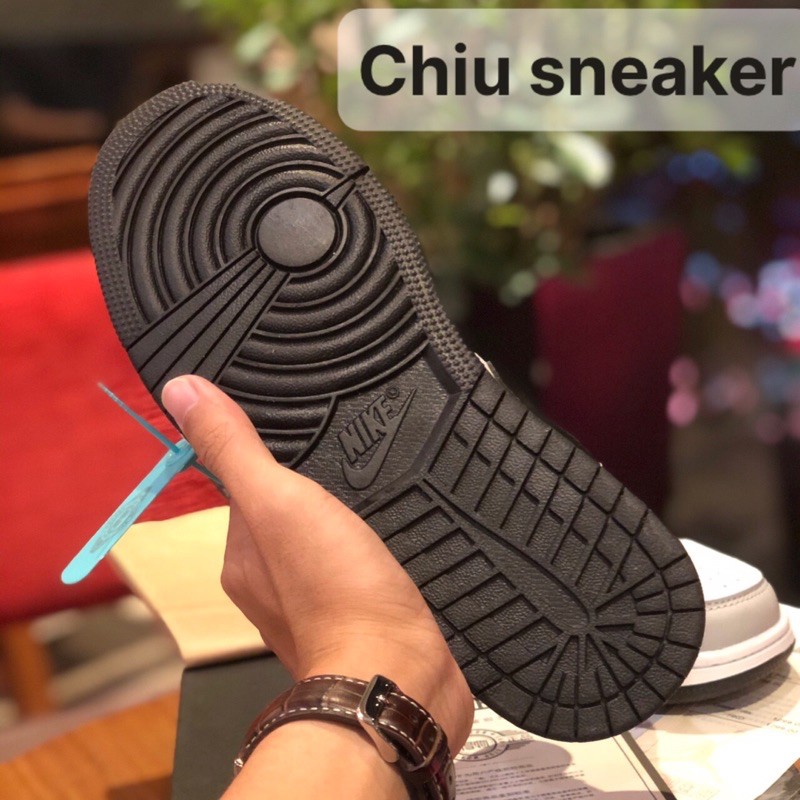 [Full box]+ Free ship giày thể thao Jordan 1 cổ thấp xám [ Jd1 ] [ Jordan xám ] [ Jordan smoke ] | BigBuy360 - bigbuy360.vn