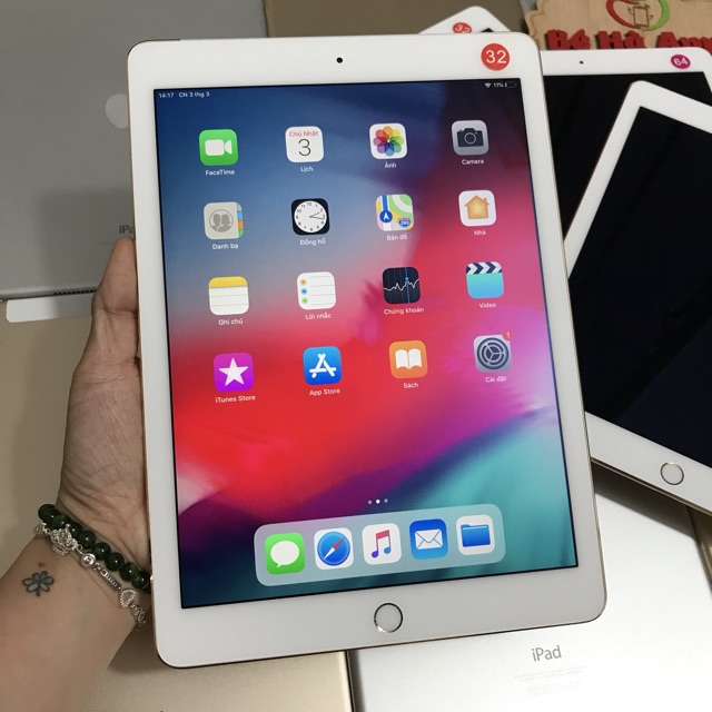 Máy Tính Bảng iPad Air 2 (4G + Wifi) Quốc Tế Chính Hãng - Zin Đẹp 99% - Ram 2Gb / Có vân tay [Tặng Ốp Lưng Xịn] | BigBuy360 - bigbuy360.vn