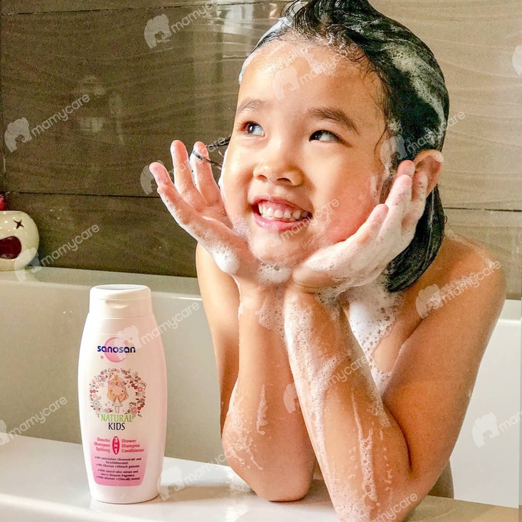 Sữa tắm gội Sanosan dưỡng ẩm cho bé nhiều mùi hương 250ml - MAMYCARE