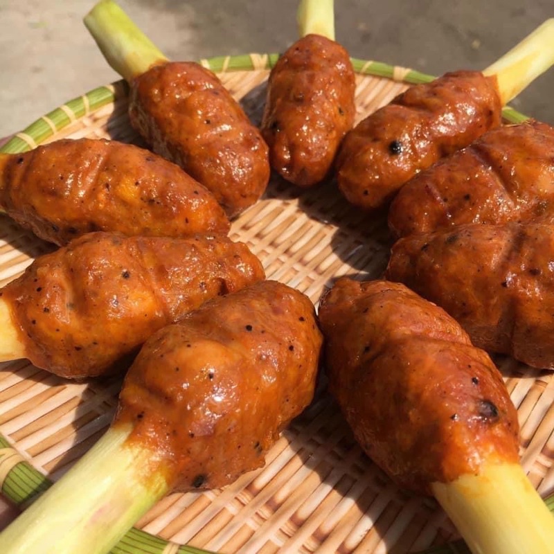 Nem bò nướng sả thơm ngon nổi tiếng