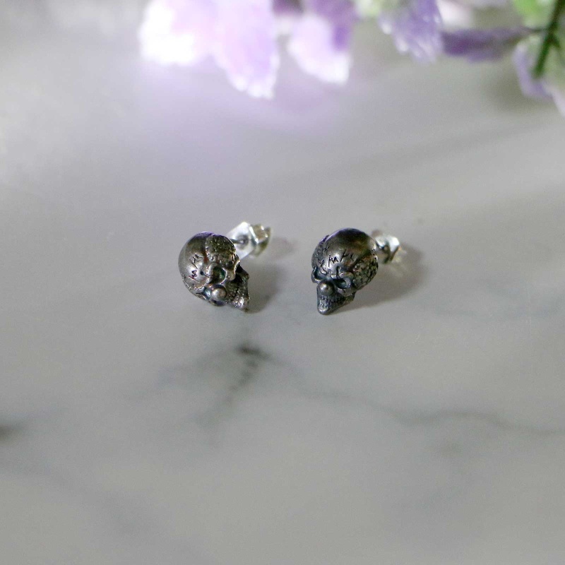 Bông Tai Hình Đầu Lâu Phong Cách Gothic Cho Nam Và Nữ