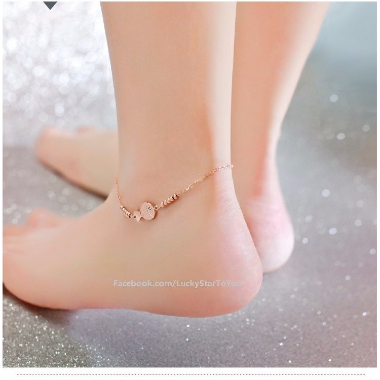 Lắc chân cá vàng TiTan vĩnh viễn không đen
