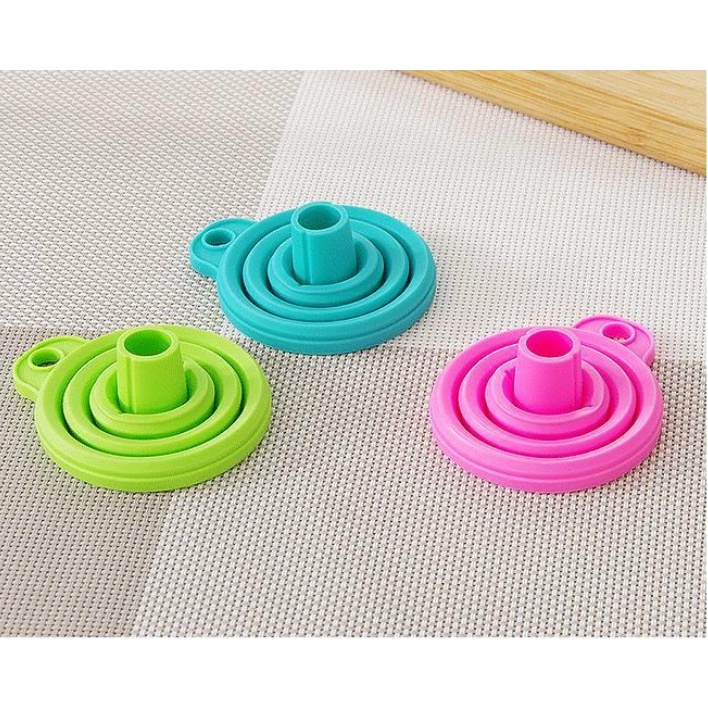 Phễu Silicone Gấp Gọn Có Móc Treo Tiện Dụng