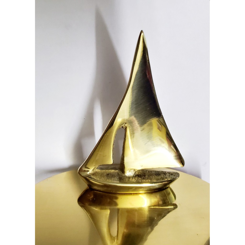 Chặn giấy hình thuyền buồm đua - mẫu nhỏ (7.8cm) - đế oval - Solid Brass Sail Boat