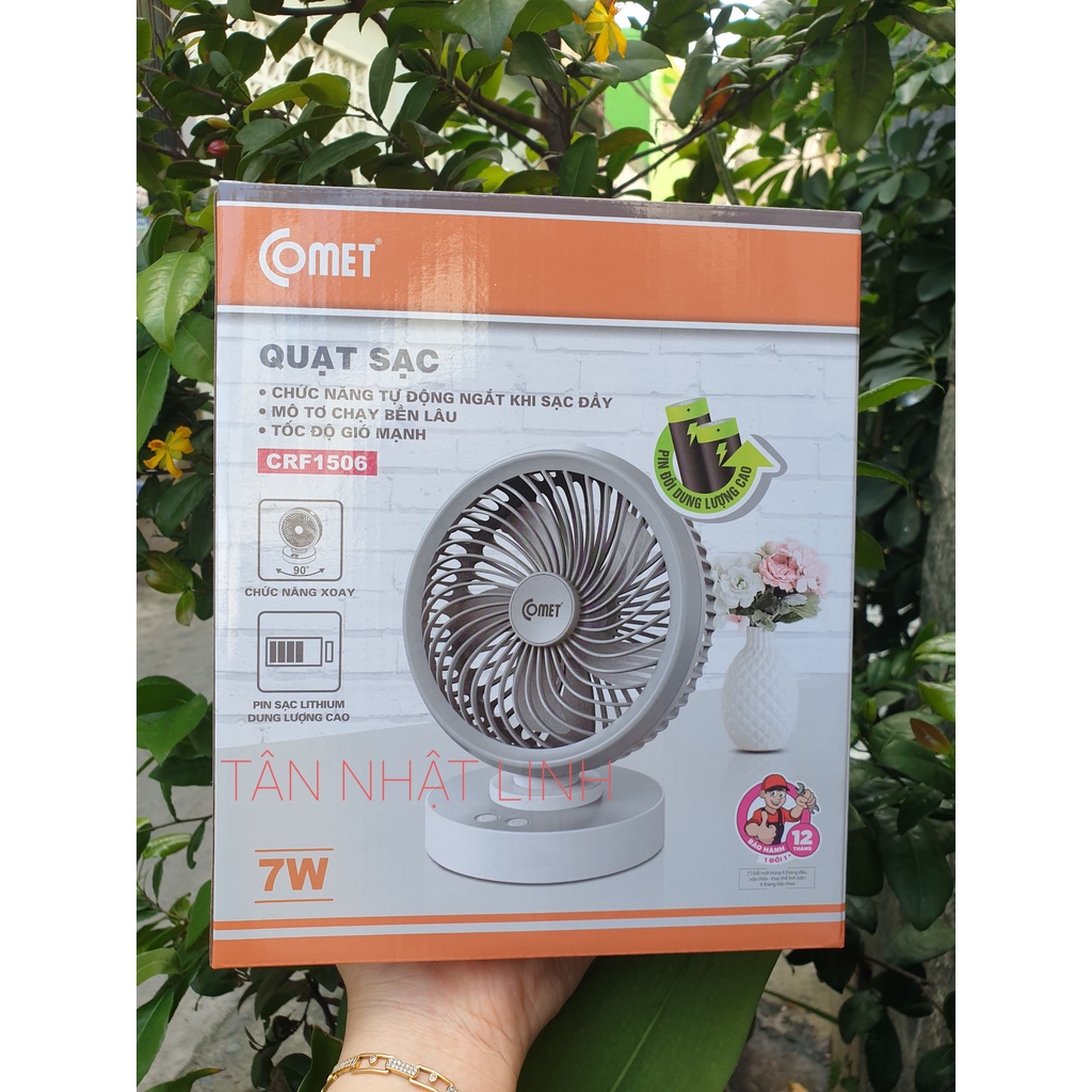 Quạt sạc Comet CRF1506