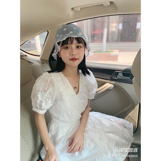 Đầm váy hoa nổi vạt chéo thắt eo