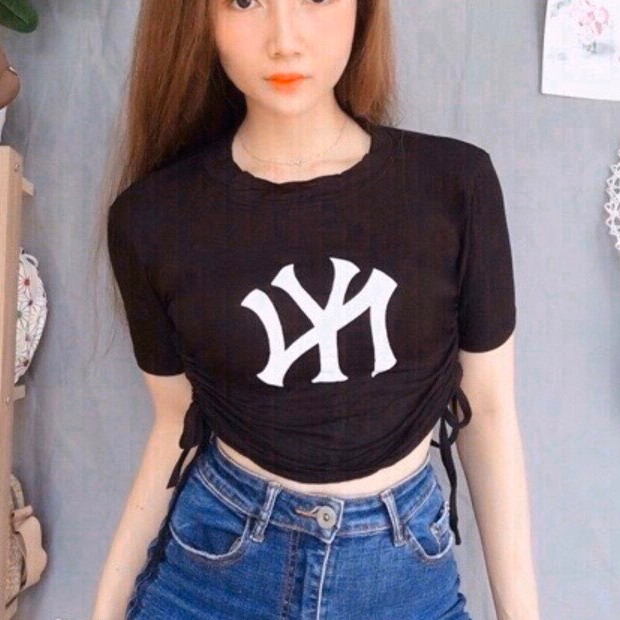 Áo thun lụa croptop rút dây 2 bên in chữ Ny sang chảnh