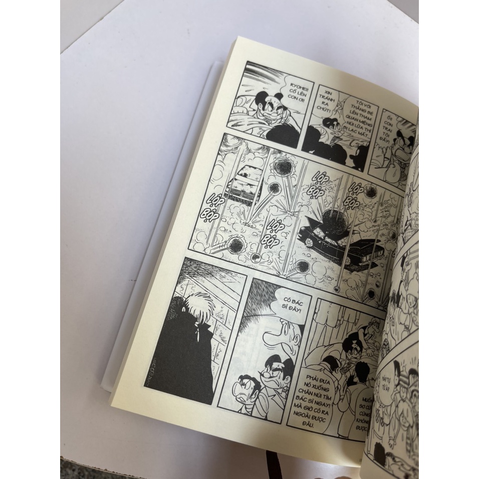 Sách - Black Jack 13 (Bìa cứng) - Osamu Tezuka – NXB Trẻ