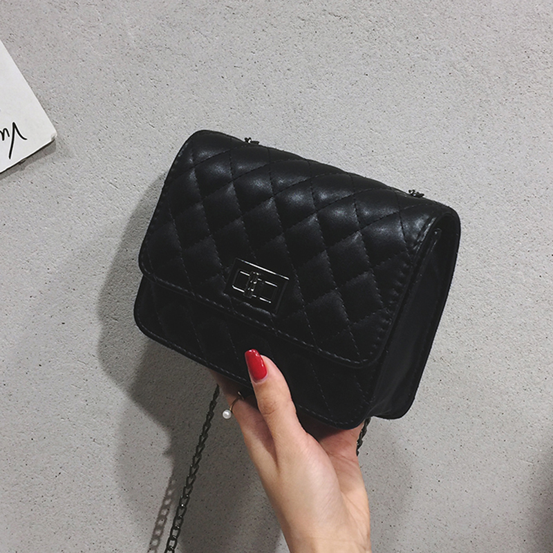 Túi đeo chéo dễ phối đồ xinh xắn thời trang dành cho nữ