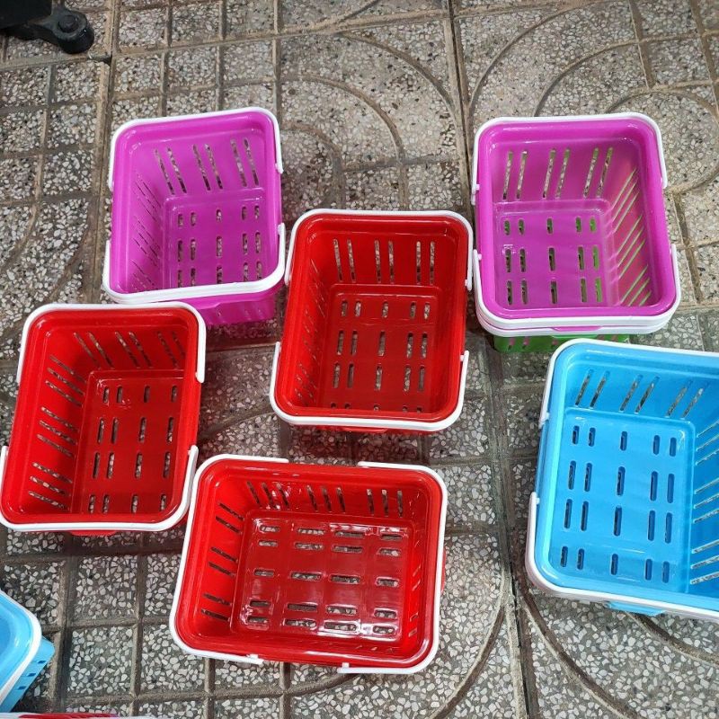 Rổ nhựa vuông có quai xách - Mã 01