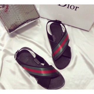 Sandal nhựa dẻo quai chéo (phom nhỏ)