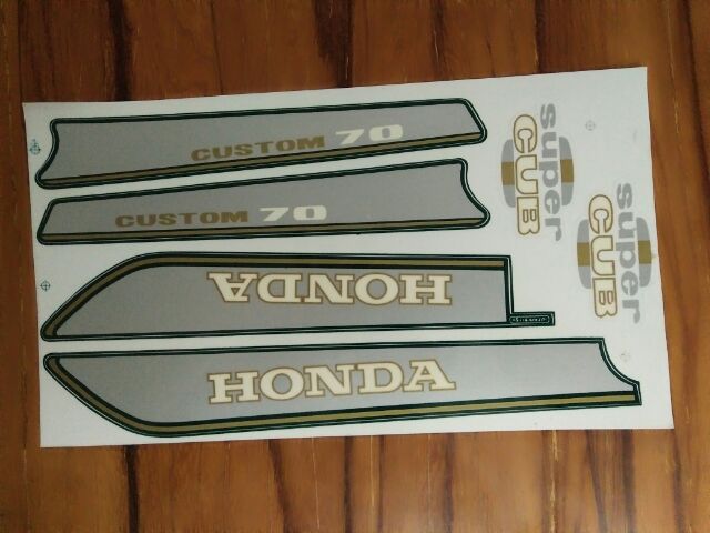 Bộ tem honda custom 70 đời 92màu xanh sọc vàng