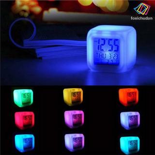 Đồng hồ báo thức điện tử để bàn có đèn led