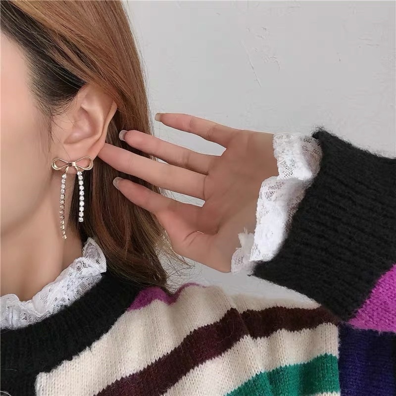 Hoa tai hình nơ đính đá - Maben