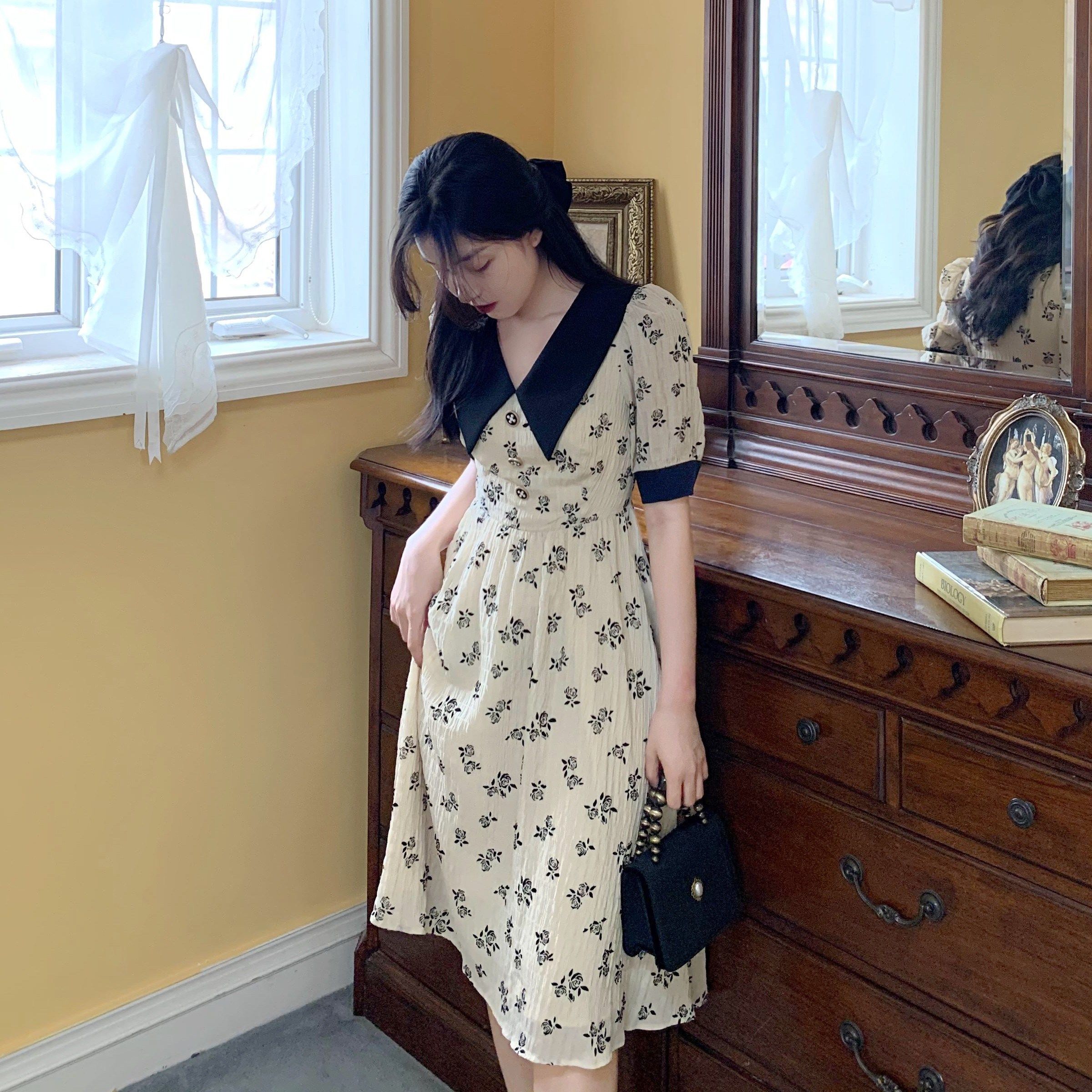 Đầm Nữ Tay Ngắn Cổ Chữ V Họa Tiết Hoa Thời Trang Quyến Rũ | BigBuy360 - bigbuy360.vn