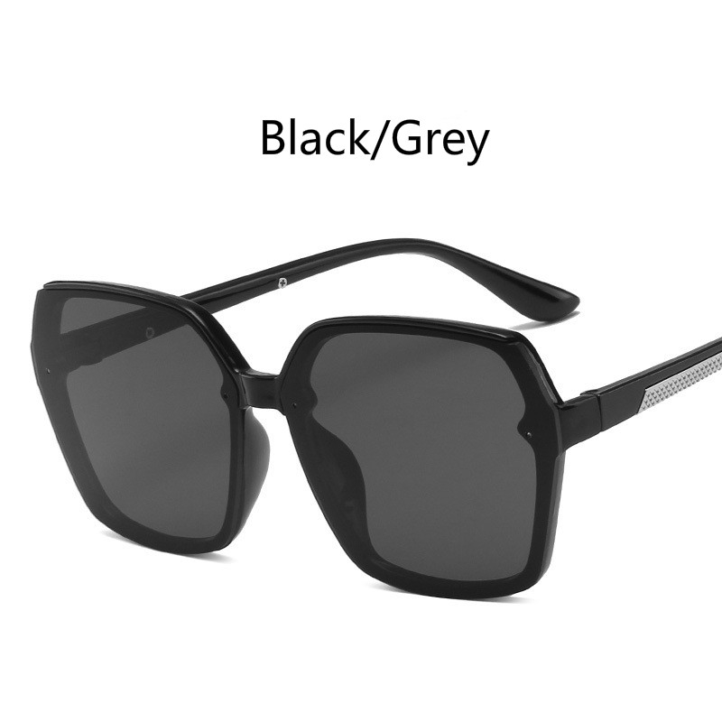 Kính mát kiểu dáng hình vuông