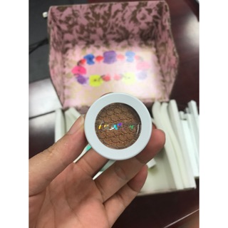 Phấn mắt colourpop
