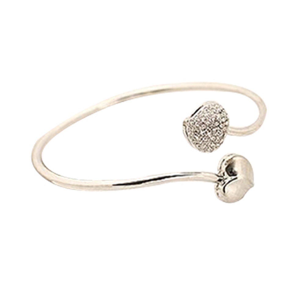 Vòng tay trái tim đính đá lấp lánh sang trọng quý phái dành cho nữ