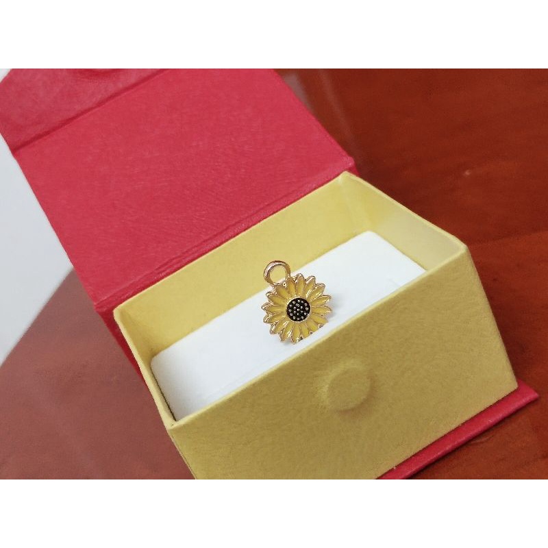 Charm Bông Cúc Hoạ Mi Xâu Chuỗi
