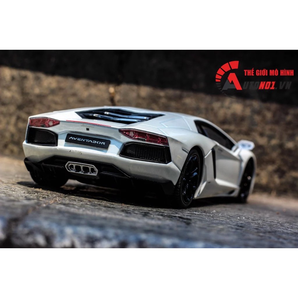 MÔ HÌNH XE LAMBORGHINI AVENTADOR LP700-4 WHITE 1:24 WELLY 5806