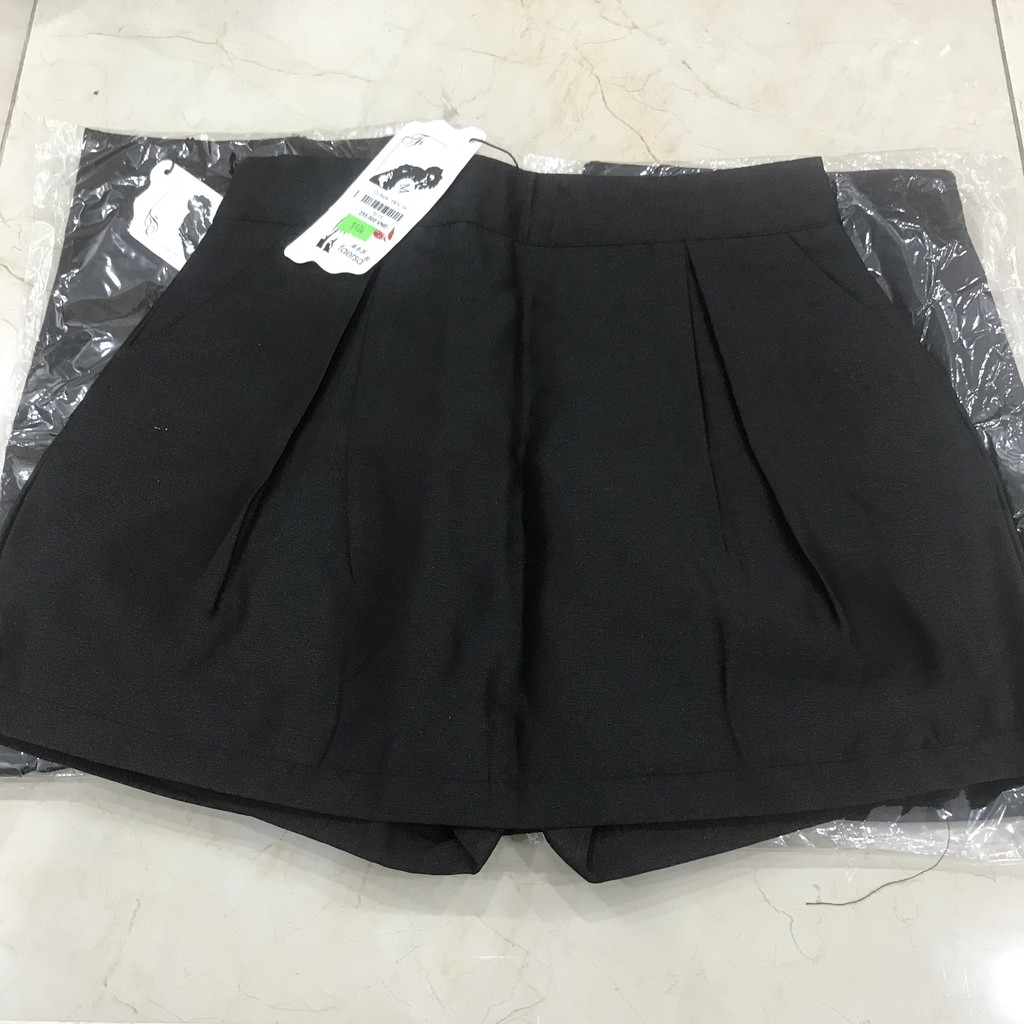 CHÂN VÁY ĐEN PHỒNG CÓ QUẦN | BigBuy360 - bigbuy360.vn